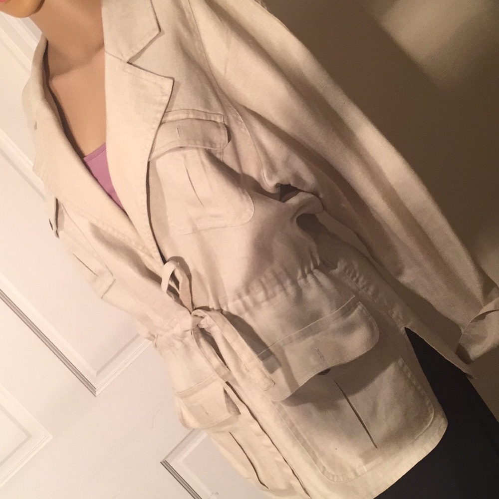 Beautiful linen jacket! - Picture 2 of 4